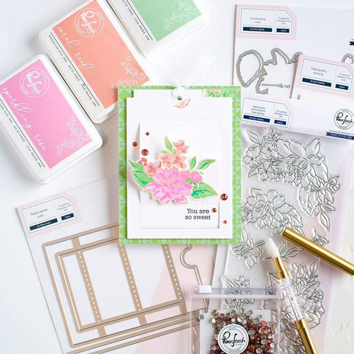 Pinkfresh Studio Artistic Dahlia stamp set